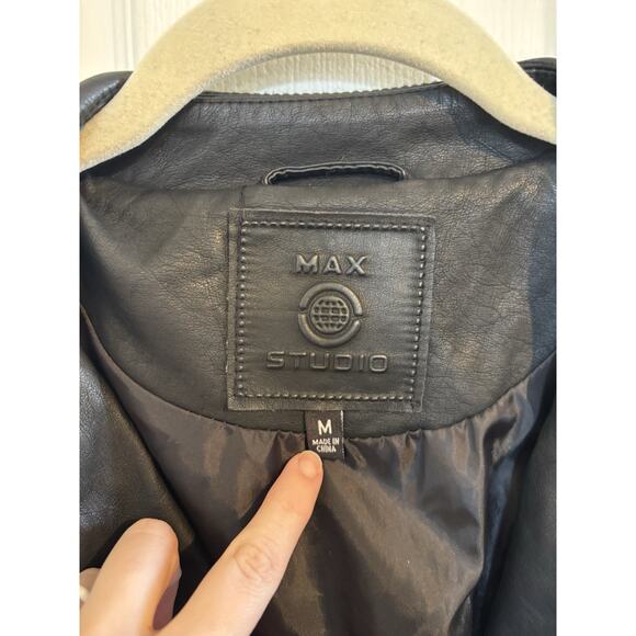 Max Studio Faux Leather Black Jacket Buckles Zippers Size Medium Motorcycle - Picture 4 of 5